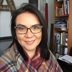 Meet your Posher, Veronica